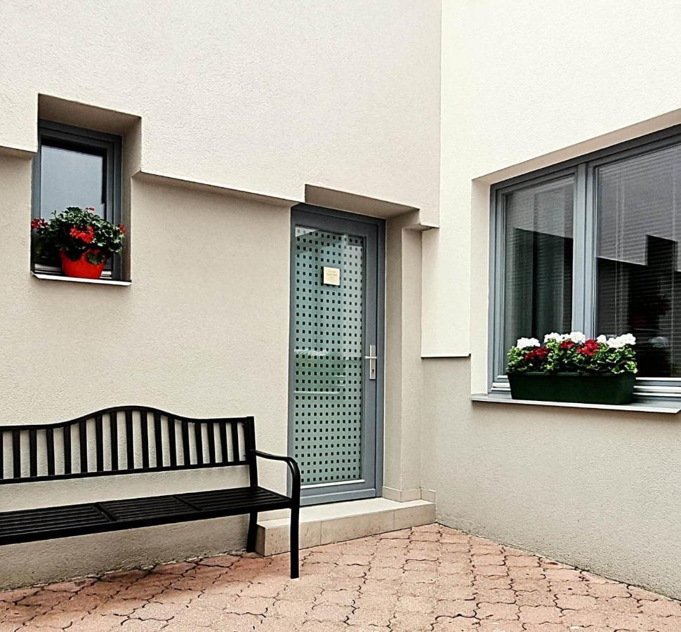 Apartman Zlaty Kriz Písek Exterior photo